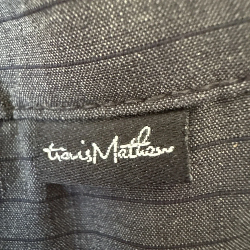 Travis Mathew Men's Golf Shorts Black Stripe 36 Flat‎ Front Polyester Stretch